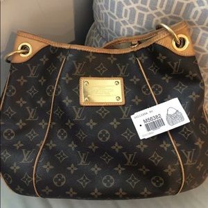 ♥️♥️Authentic Preloved LV Galleria♥️♥️